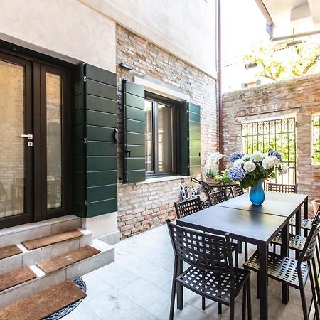 Sant'Alvise Design Palace R&R เวนิส ภายนอก รูปภาพ